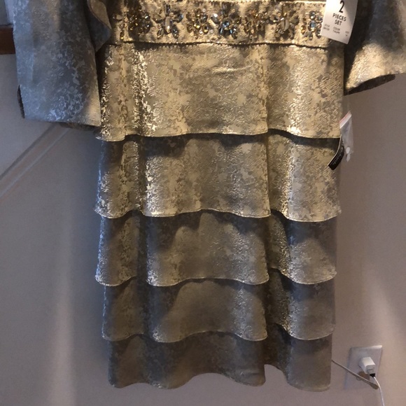 R&M Richards 2 piece mother of the bride or holiday dress - Picture 7 of 9